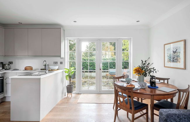 Pet Friendly With Enclosed Leafy Outdoor Space - Foto 1