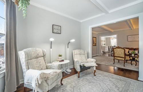 Newly Renovated Cottage 5 mins from Beach! - Foto 29