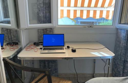 MET Oliva Nova Playa chalet grande con jardín MET a 5 minutos y a 3 de la playa - Photo 11