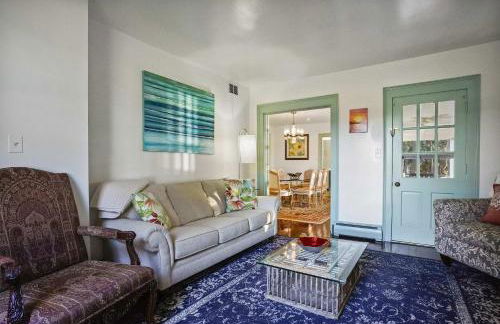 3BR Farmhouse with Porch Fire Pit Horseshoe Pit - Foto 8