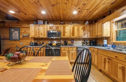 A Creek Runs Thru It - Secluded Waterfront Cabin - Foto 12