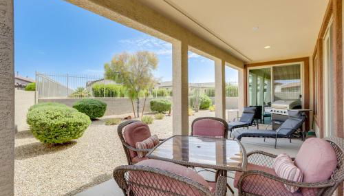 Resort Pools and More Perks! 55 and Goodyear Escape - Foto 1