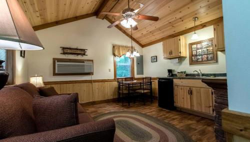 Cabin in the woods w/ WIFI close to Monongahela National Forest - Foto 3