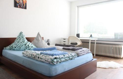 1 Privatzimmer in Dreizimmer Wohnung Lemgo Innenstadt Ferien Unterkunft - Foto 1