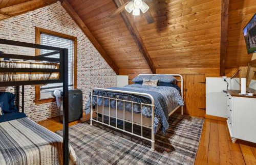 Riverfront w Hot Tub Game Room Fire Pit & More - Foto 37