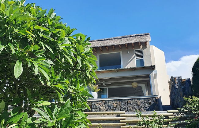 Luxury beachfront villa with private pool and cozy Pavillon with private jacuzzi on rooftop terrace - Photo 62