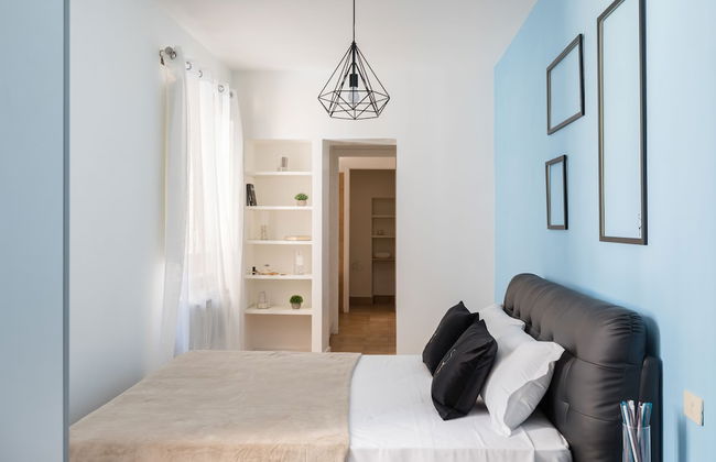 A World Aparts - Largo Argentina Apartments - Photo 2