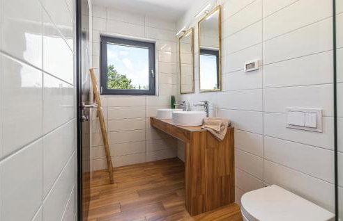 Stunning Home In Sivati - Photo 46