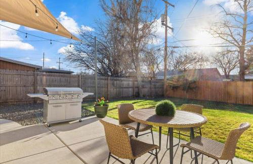 Whole House Relaxing Oasis by Fitzsimmons Campus - Photo 46