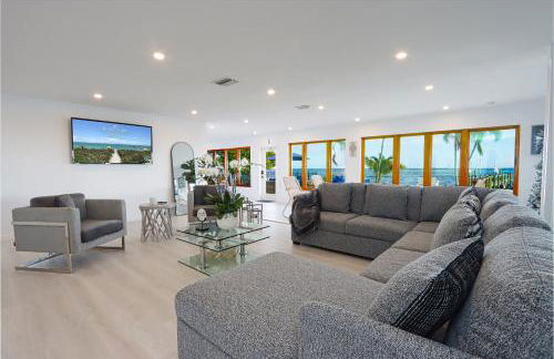 Stunning Waterfront Home with Southeast Bay Frontage - Villa Cuquita - Foto 3