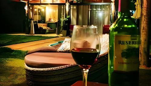 Chalé Mirante, piscina, cachoeira, lago e vista espetacular em Alexânia Goiás - Foto 5