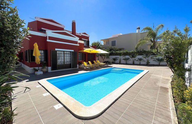 Summer Villa With Heated Private Pool - Photo 4