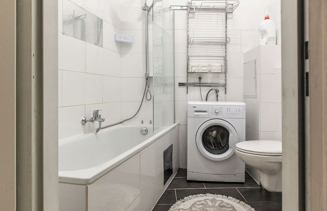 Shared 2BR Residence by Millennium Tower - Photo 23