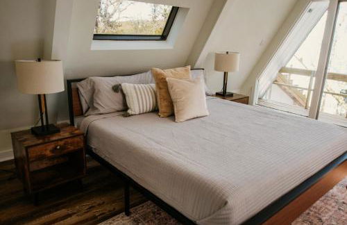 NEW - Unique A-frame in Canyon Lake - Photo 15