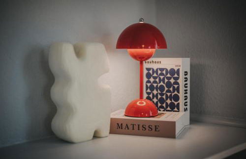 JOBOSTAYS - LINDEN Family Apartment Oldenburg - sehr geräumig 110m2 - Terrasse mit Gartenblick - voll ausgestattete Küche - 2 Bäder - Babybett - 10 Min zu Fuß zum Bahnhof - kostenloses WLAN - Parkplatz - kontaktfreier Check-In - Photo 26