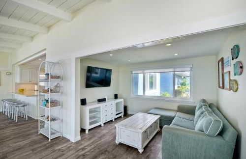 Oceanfront Villa with Private Beach Access, Remodeled Kitchen - Photo 28