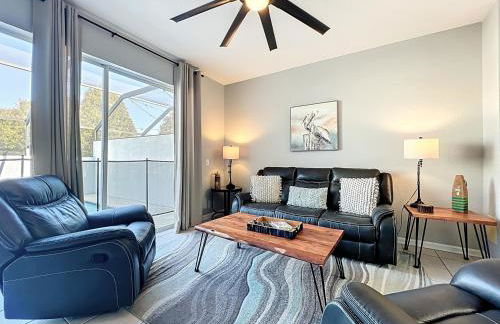 Private Pool Disney Townhome - Walk to Water Park - Foto 31