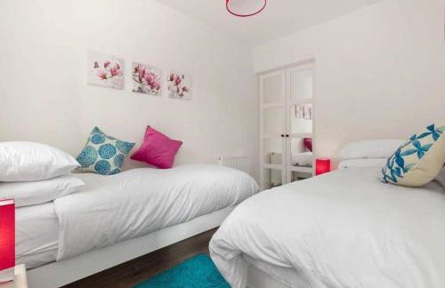 Pendine Sands Edith Villas - a luxury seaside home with beautiful sea views - Photo 41