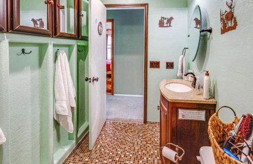 Family Retreat 2 Mi to Santas House Pets Welcome - Foto 23