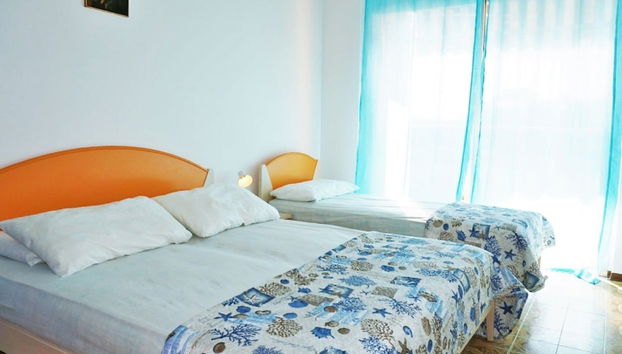 Sea-view Apartment in Caorle for 5 - Foto 2, Habitación