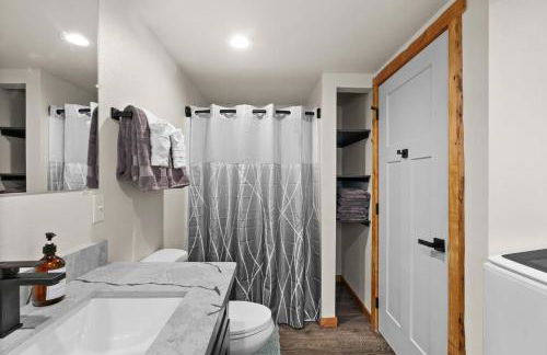 Rainier XL Chalet EV-Hot Tub-Game Room-Guest Suite - Foto 23