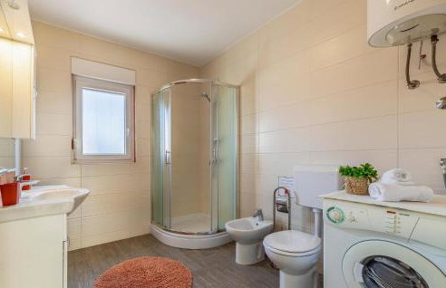 2 Bedroom Stunning Home In Skatari - Foto 39