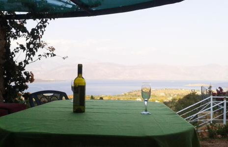 Santa Xenia - Photo 1