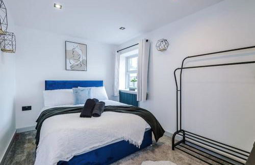 Incredible Home With Games Room, Sleeps 8, Parking Included, Perfect For Groups, Families, Contractors, Professionals - Photo 52