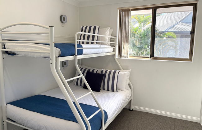 Smugglers on the Beach - Foto 15