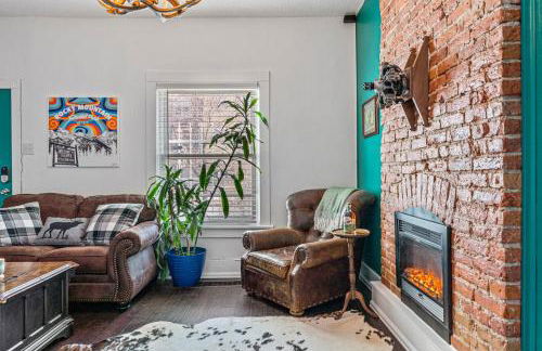 HOT TUB Firepit Pool Table Patio Cozy Downtown Denver - Foto 30