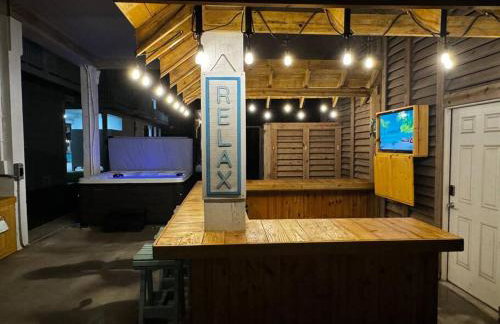 Hot Tub, Gas Grill, Tiki Bar w/TV, Dog Friendly - Foto 25