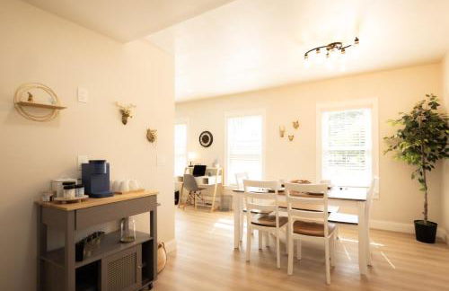 Work, Rest and Gather - Spacious 3BR with Modern Charm - Foto 12