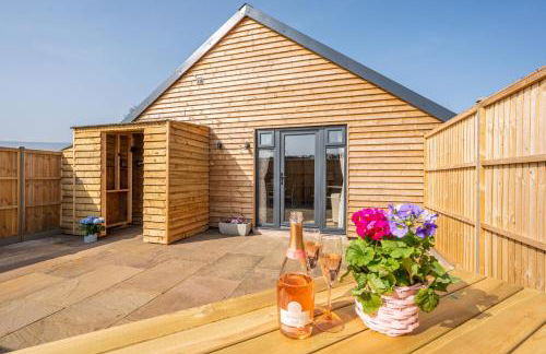 Spacious Cottage - Sleeps 4 - in the Black Mountains - Photo 1