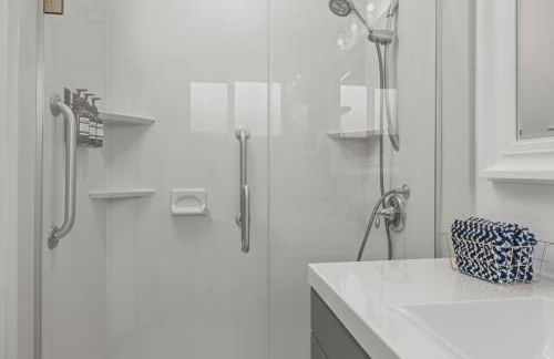 The Sky Lounge - Photo 28