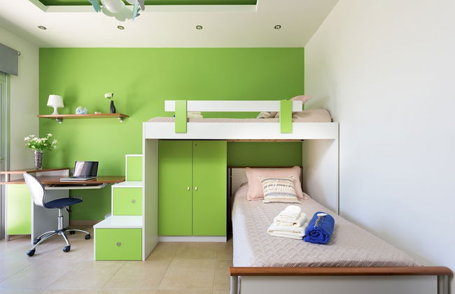 Quinn Hill Luxury Villa - Photo 3