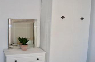 Amazing 2-Bed Home w/ Private Garden Free Parking - Foto 4