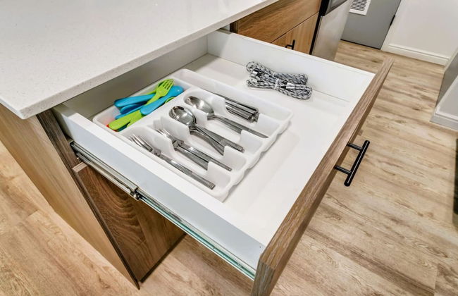 Convenient 2BR Apt w Parking Near Downtown SLC - Foto 16