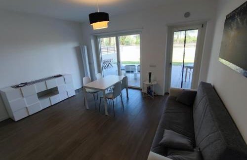 Roberta and Luca cozy apartment with garden, terrace and pool - Foto 4