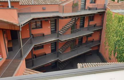 Apartaments y Habitacions Entre Volcans - Foto 6