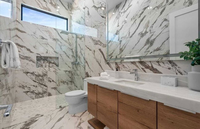 Sleeps 20 7-bedroom Villa w/ Pool, Putting Green & Hot Tub Bravo Villa #11 by Avantstay - Foto 53