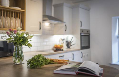 Finest Retreats - Tegannedd - Luxury Grade II Listed Cottage With Hot Tub - Foto 14