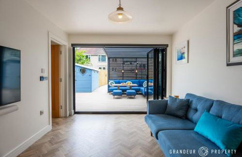 Harbour Haven by Grandeur Property - Photo 10