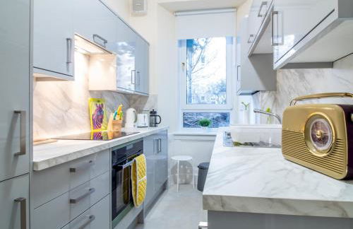 Stylish & Charming Retreat for 2- City Centre! - Pass the Keys - Foto 6