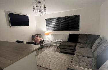 Willow Lodge - Photo 2