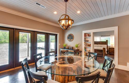 Hot Tub, Dock, Lakefront Luxe Six Mile Retreat - Foto 6