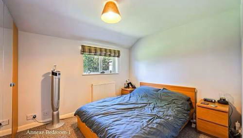 Beautiful 2 bedroom property in Sutton - Photo 5