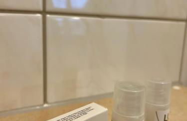 Hotelähnlich ausgestattete Zimmer mit eigenem Bad - Foto 7