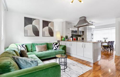 4 Bedroom House by Homestyles Hosts - Short Lets and Serviced Accommodation Islington - Private En-Suite - Foto 8