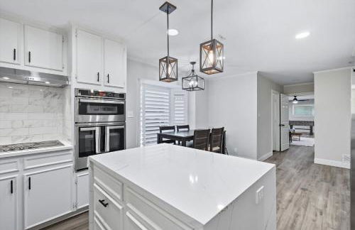 5BD Modern Farmhouse Retreat Sleeps 12 - Photo 18