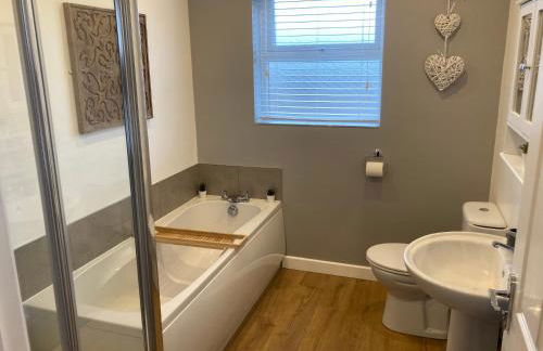 Hopefield Premium Holiday Home Portrush Sleeps 10 4 bedrooms - Foto 19